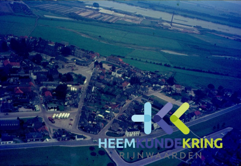 Luchtfoto zicht op Oud Lobith en Steenfabrieken Spijk Coll. G.B. Janssen (459)